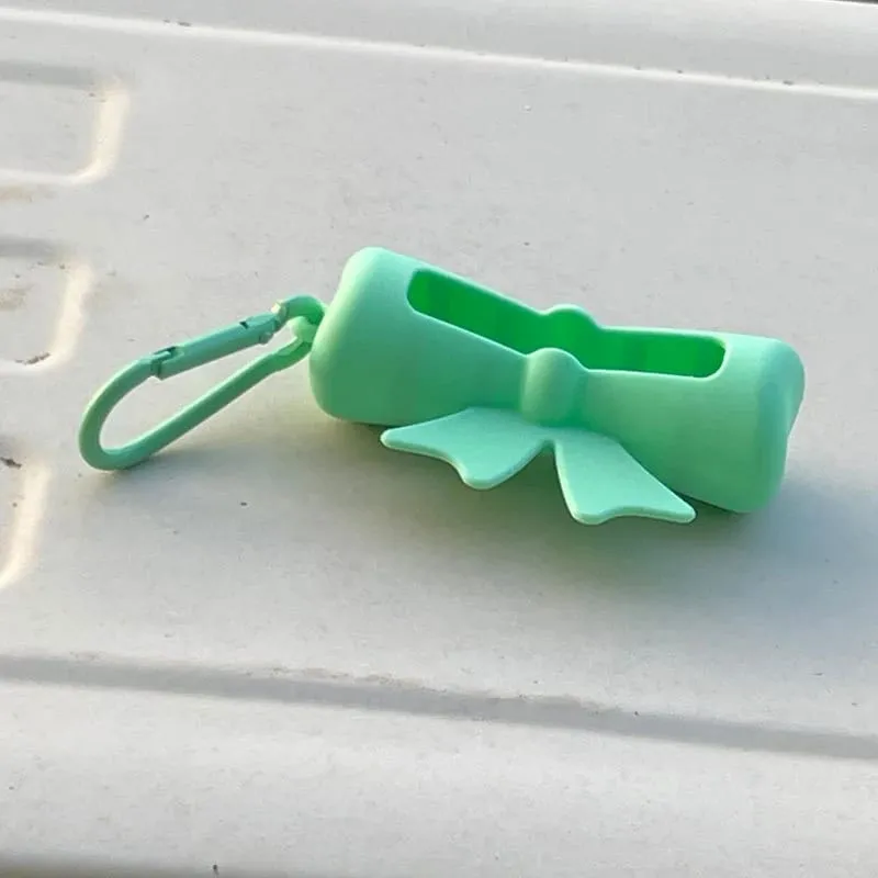 Novo arco doce forma de amendoim silicone batom capa chaveiros cor sólida saco de armazenamento batom leve titular bálsamo labial