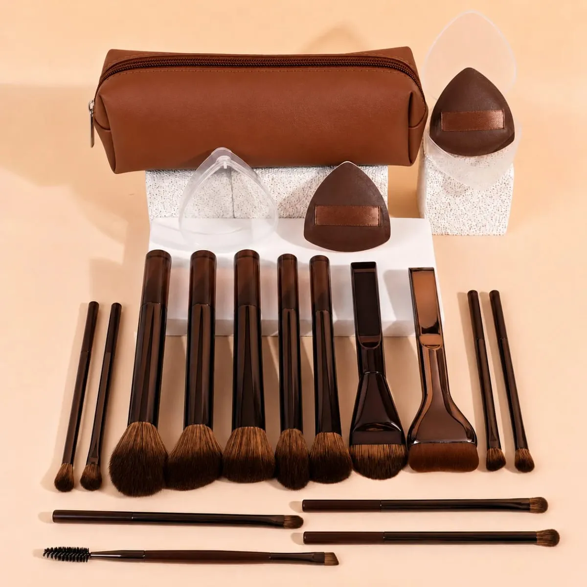 Conjunto de pincéis de maquiagem - 18 unidades multifuncionais de alto valor - incluindo 15 pincéis de maquiagem + 2 puffs de pó + bolsa de maquiagem - amigo de viagem — image 3