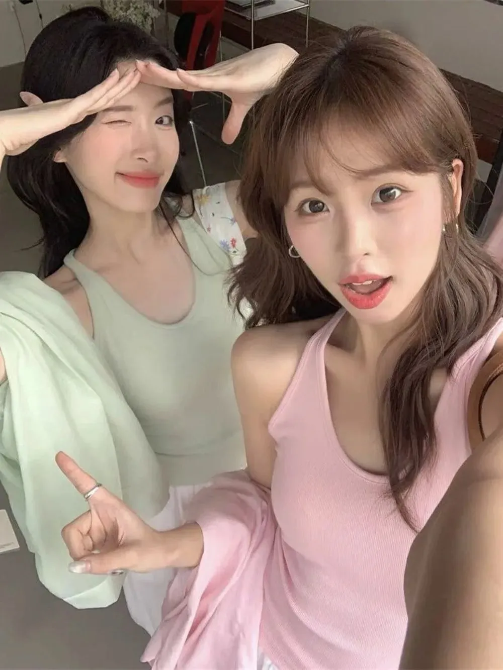 Estilo coreano com almofada no peito cinta colete u-pescoço cor sólida sem costas sem mangas superior emagrecimento feminino camis verão