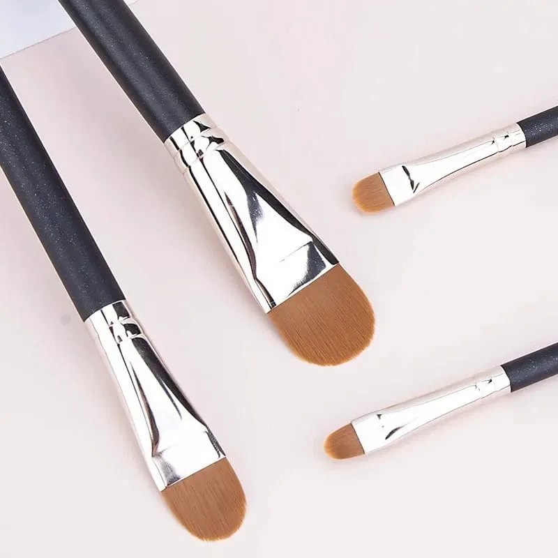 Pincéis ultrafinos para corretivo de base, 4 tipos de tamanhos, creme de base líquida profissional, pincel de maquiagem para cabelos macios, ferramentas de maquiagem