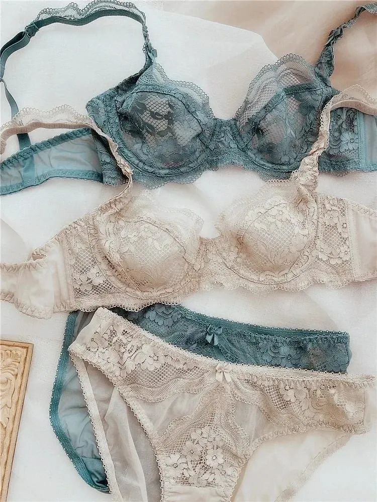 Conjunto de calcinha e sutiã de renda ultrafino push-up com acolchoamento leve Lingerie transparente em tamanhos grandes