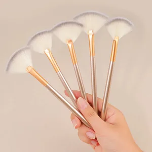 New Practical Facial Brushes Fan Makeup 