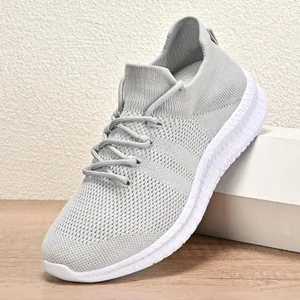Spor ayakkabı erkek ayakkabısı Erkek Ayakkabı Slip-on Yüksek Kaliteli Erkek Moda Erkek kaymaz Ayakkabı Nefes Yumuşak Tabanlı Ayakkabı kaymaz 39-48