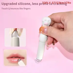 Silicone Lip Brush With Cover Angled Con